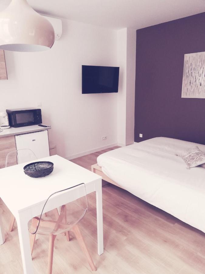 Suite 24 Appart'Hotel-3 Etoiles Le Creusot Ngoại thất bức ảnh