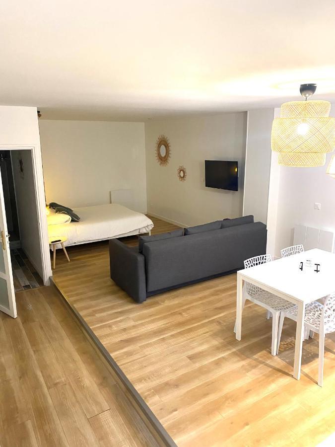 Suite 24 Appart'Hotel-3 Etoiles Le Creusot Ngoại thất bức ảnh