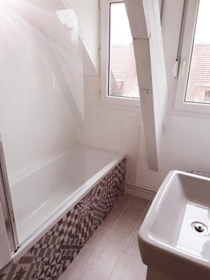 Suite 24 Appart'Hotel-3 Etoiles Le Creusot Ngoại thất bức ảnh